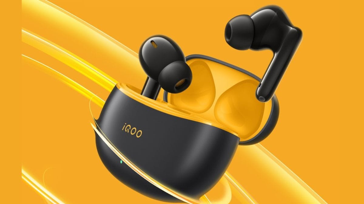 iQOO TWS 1e earbuds Price in india Rs 1899 launched sale amazon discount offers