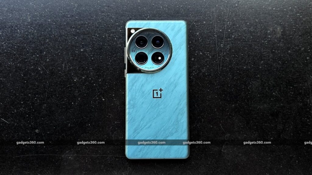 OnePlus 13 Surfaces on Certification Websites, May Get Triple Rear Camera Unit