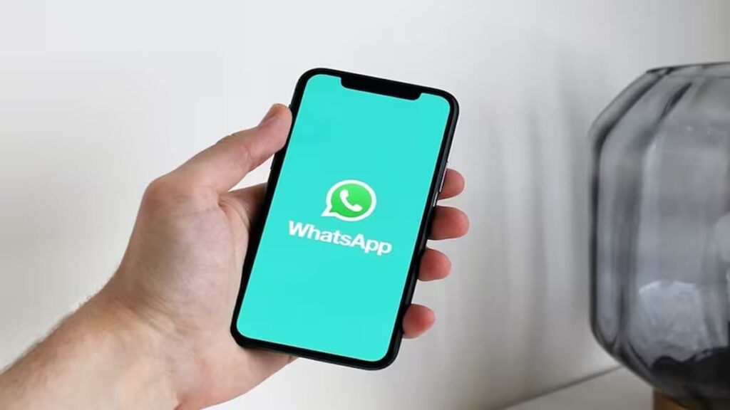 WhatsApp Making Phone Contact Sync Toggle for Linked Devices Says Report