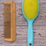 Plastic or wood, which comb reduces hair problems?