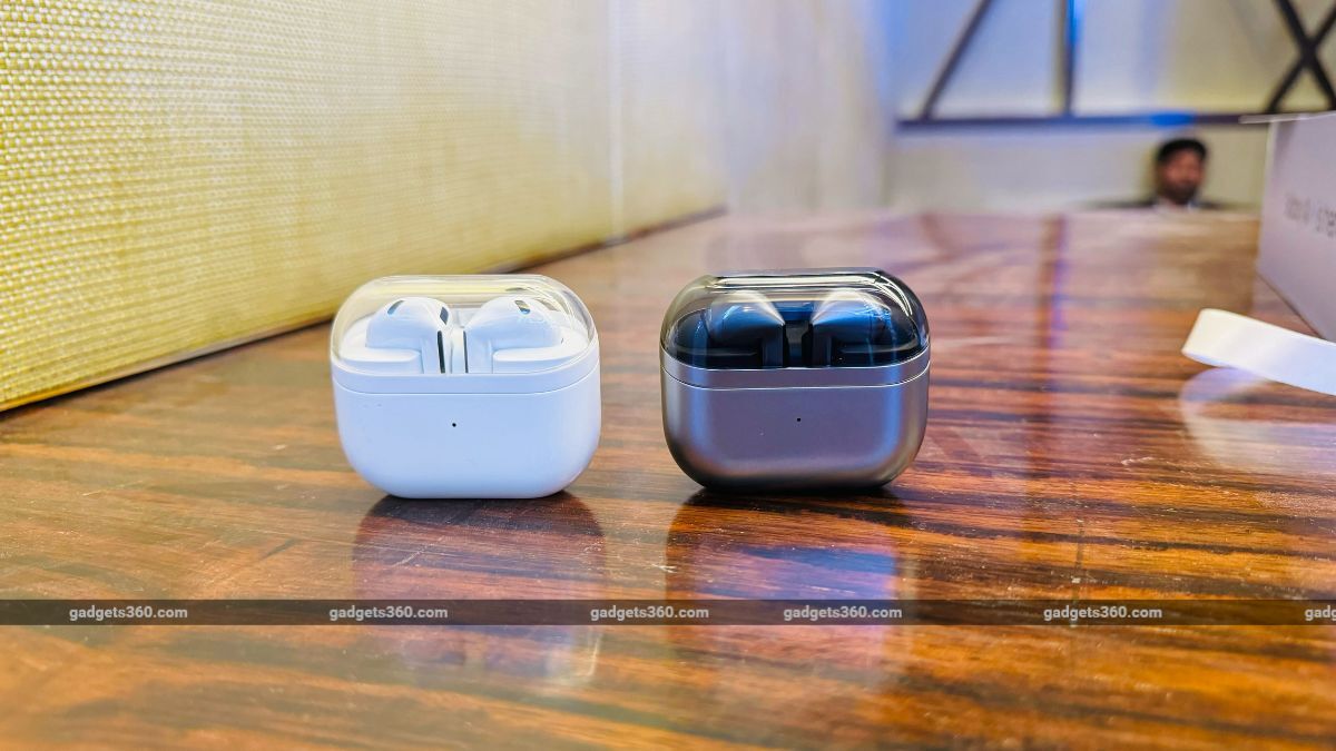 Samsung Galaxy Buds 3 Pro Price Starting 180 USD Launched Up to 30 Hours Battery Backup Specifications Details