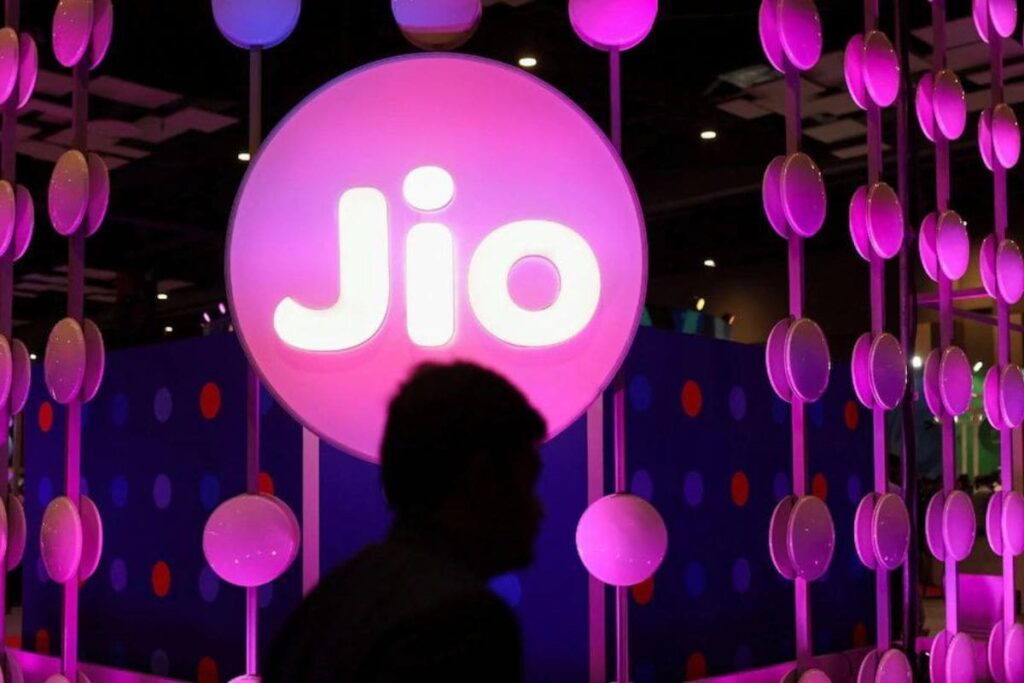 Reliance Jio Preparing to Launch IPO, Valuation is More than USD !00 Billion