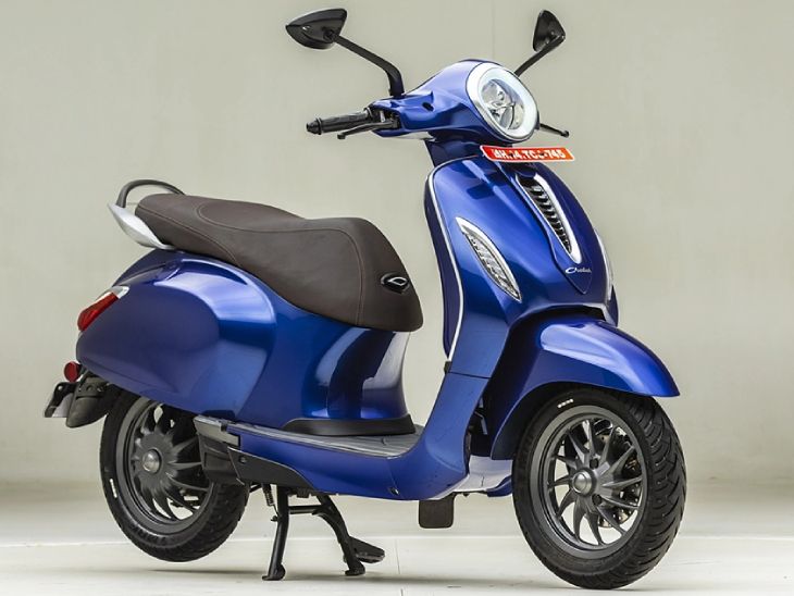 Bajaj Chetak Blue 3202 electric scooter launched: Special edition has a range of 137km on full charge, competes with Ola S1 Pro and Ather Rizta Z