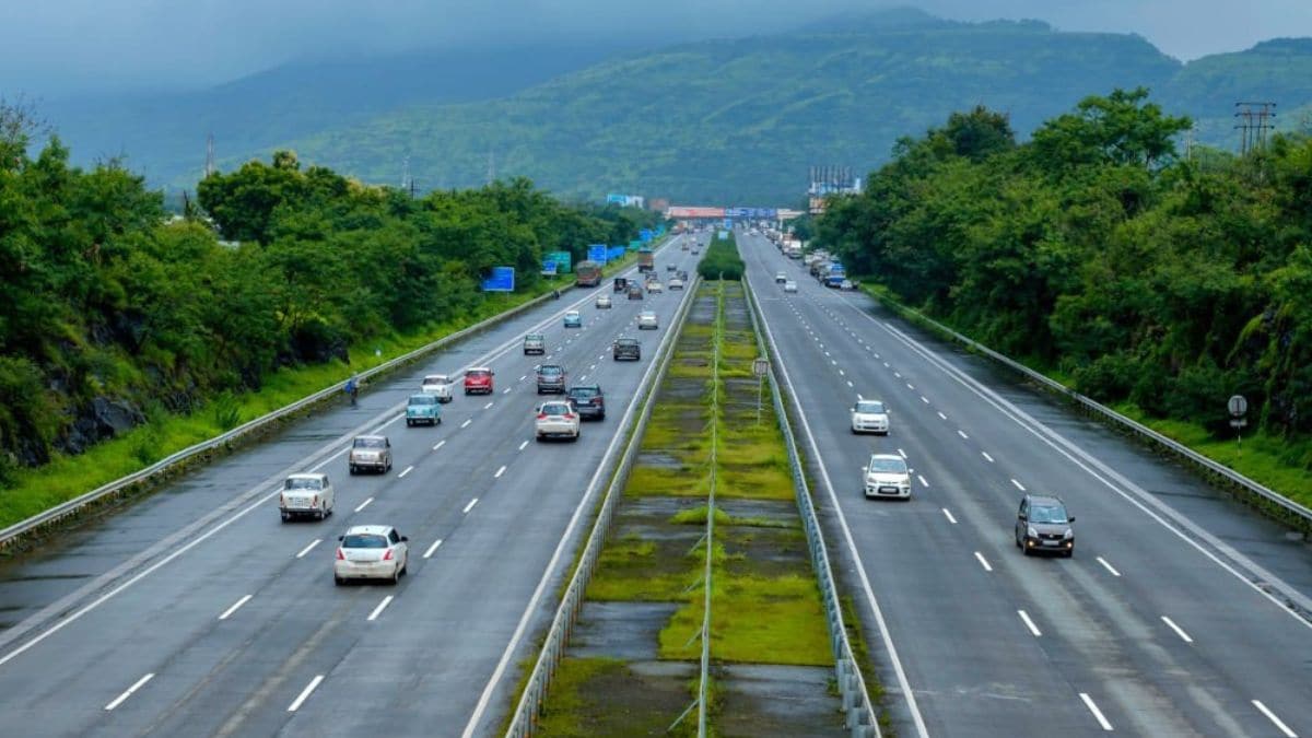 Transport Ministry introduces GPS Toll Collection System free travel upto 20km know details