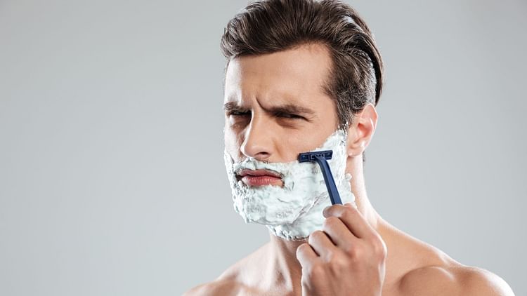 Grooming Tips For Men Avoid These Mistakes During Shaving Beard - Amar Ujala Hindi News Live