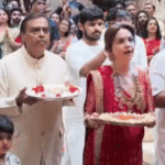 Ambani family’s Ganesh Chaturthi celebration: salman khan to aamir, celebs spotted at celebration | Celebs attended Ambani family’s Ganesh Chaturthi celebration: Salman hugged Rekha, Saif-Kareena, Sanjay-Manyata and many other celebs were part of the celebration