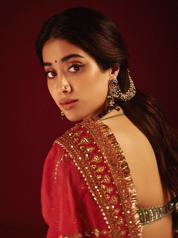 Janhvi Kapoor got ready like this for Ganpati Puja