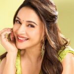 Madhuri Dixit Beauty Secret In Hindi Know The Secret Of Madhuri Dixit Glowing Skin - Amar Ujala Hindi News Live