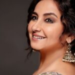 Divya Dutta horrendous experience at airport shares video say no notification Flight Cancellation no staff harassment at gate | Divya Dutta’s bad experience at airport: Taking a jibe at the airline, she wrote – flight was cancelled, did not even tell me!