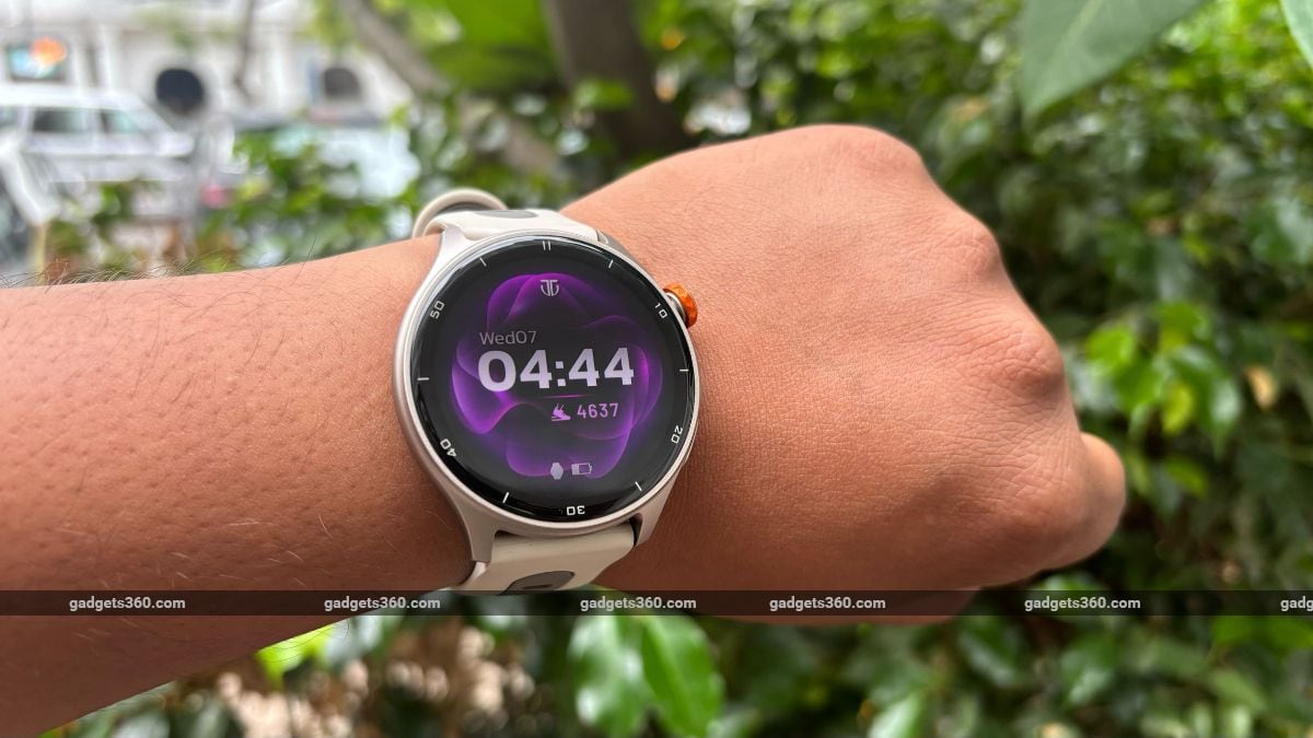 Top Smartwatches Under Rs 5000 During Amazon Great Indian Festival Sale