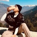 Bollywood actress Sara Ali Khan Ayushman Khuran reached Manali Rohtang Himachal Dharma Production Film | Actress Sara Ali Khan reached Manali: Scenes will be shot with Ayushmann Khurrana, shooting will also happen in Lahaul – Patlikuhal News