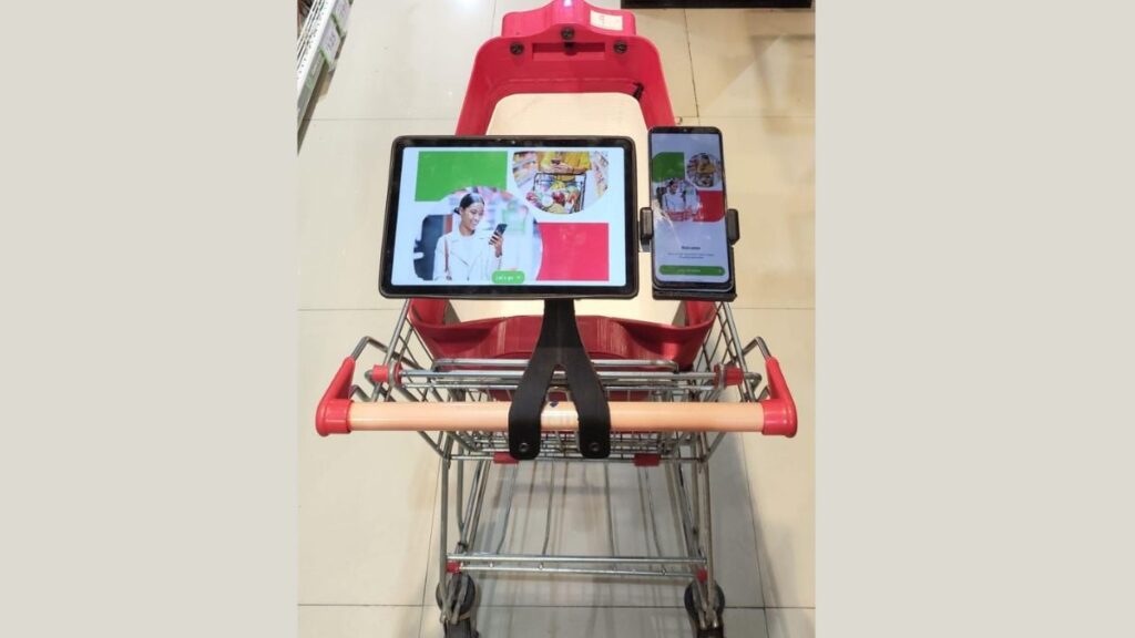 Jio Intelligent Shopping cart showcased at india mobile congress 2024 how it works