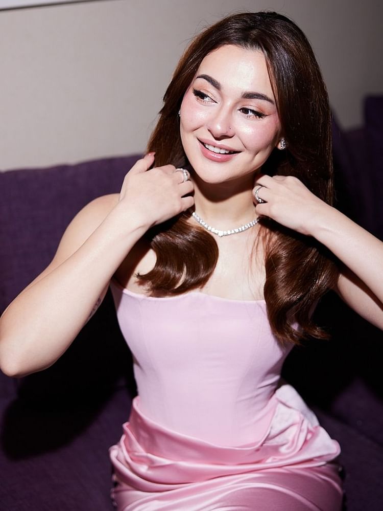 Hania Aamir's unseen looks