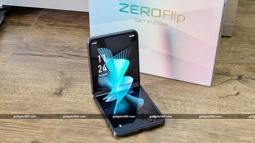 Infinix Zero Flip first sale in India starts today 24th October SBI card discount features