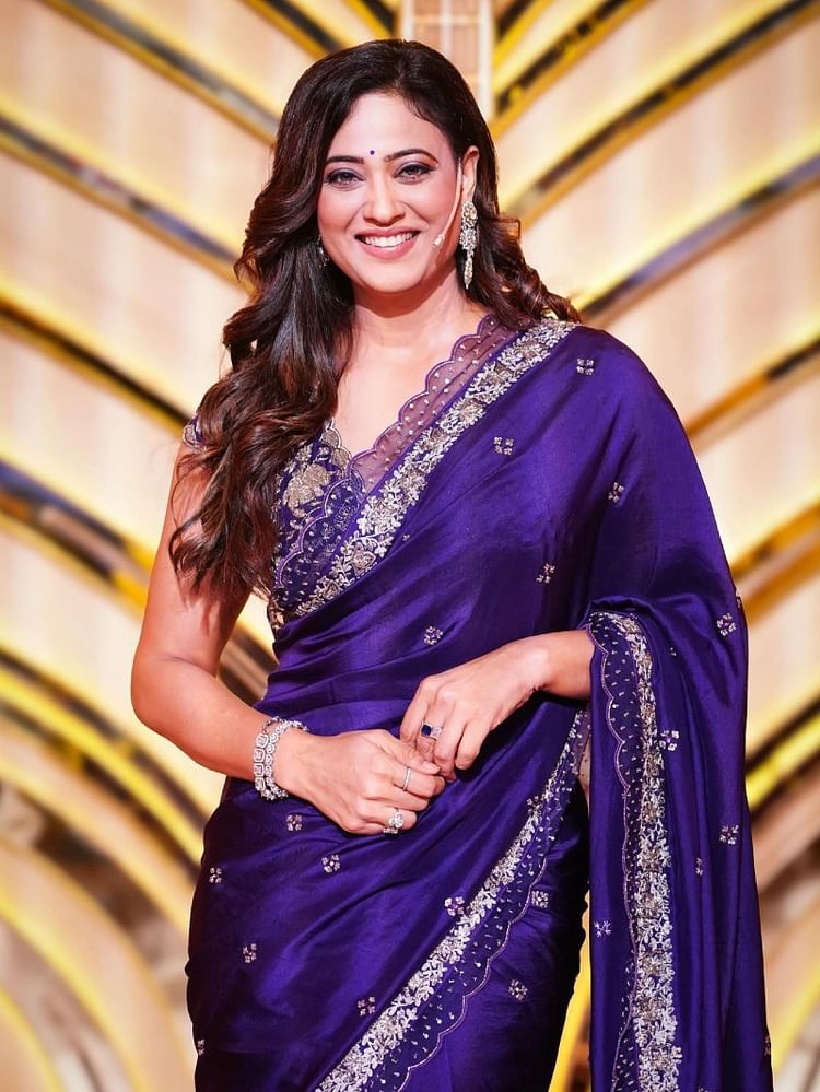 These looks of Shweta Tiwari are perfect for festivals