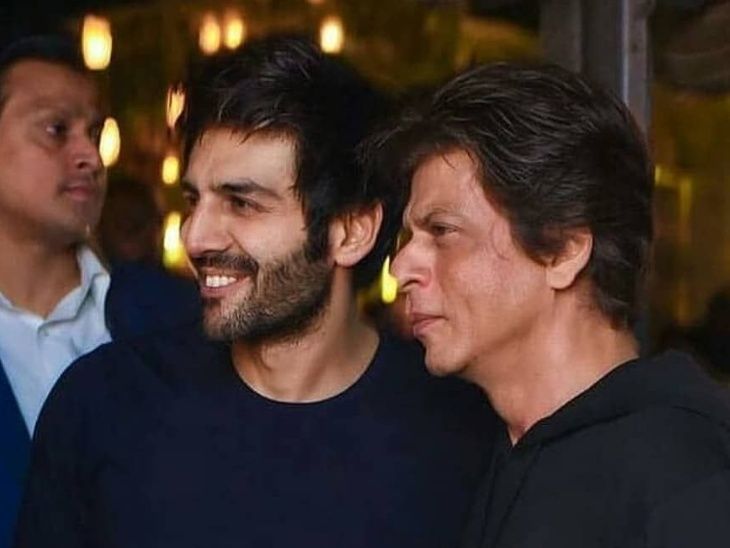 Kartik Aryan used to be a fan of Shahrukh Khan, visited Mannat for his glimpses when first came to Mumbai. Kartik Aryan used to be a fan of Shahrukh Khan: When he came to Mumbai for the first time, he stood in the crowd outside Mannat for a glimpse.