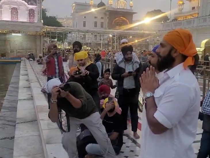 Amritsar Actor Ranbir Singh Golden Temple | Actor Ranbir Singh reached the Golden Temple: bowed his head and offered prayers, took parikrama, took photos with fans – Amritsar News