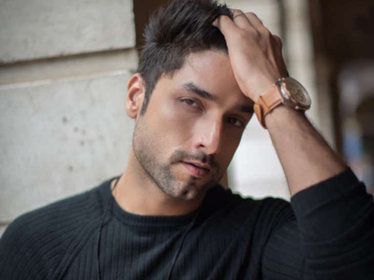 Famous TV actor Nitin Chauhan passed away, co-star post point out suicide. Famous TV actor Nitin Chauhan passes away: Co-star claims the actor committed suicide, was a part of Splitsvilla 5 and many TV shows