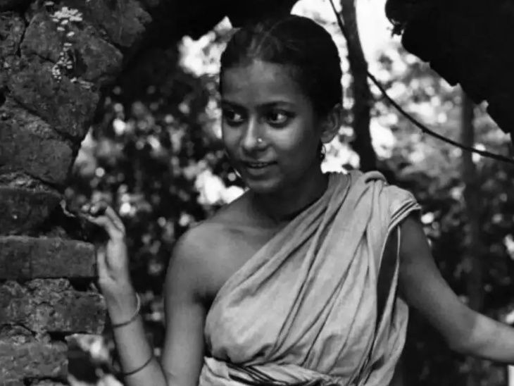 Satyajit Ray’s Pather Panchali actress Uma Dasgupta passes away. Satyajit Ray’s Pather Panchali actress Uma Dasgupta passes away: She was fighting a battle with cancer, breathed her last in Kolkata at the age of 84.