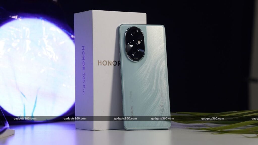 Honor 300 Pro May Get 50 Megapixel Periscope Telephoto Camera, Samsung, Vivo, OnePlus