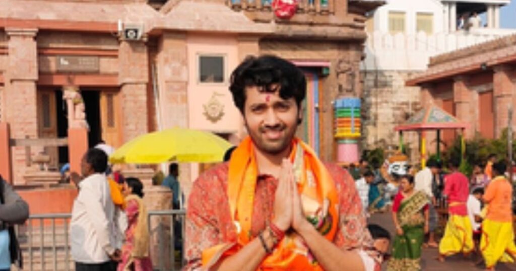 ‘Gadar’ star seen engrossed in devotion, Utkarsh Sharma bowed his head at Jagannath temple, took blessings