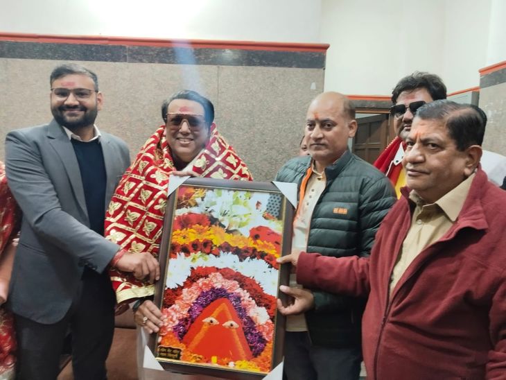 Bollywood Superstar Govinda Una Visit News Update | Bollywood superstar Govinda reached Una: Had darshan of Mata Shri Chintpurni, SDM presented Chunari – Amb News