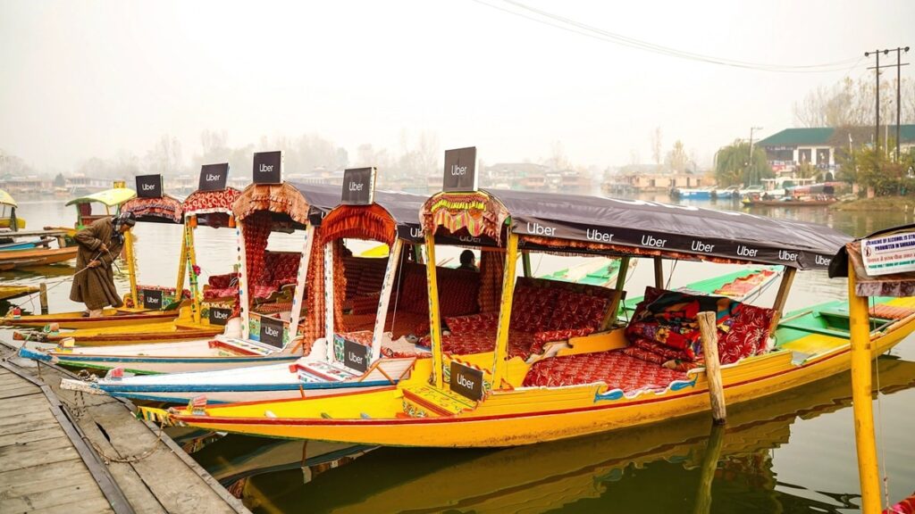 Uber Started Shikara rides Booking Service in Dal Lake Kashmir how to book ride