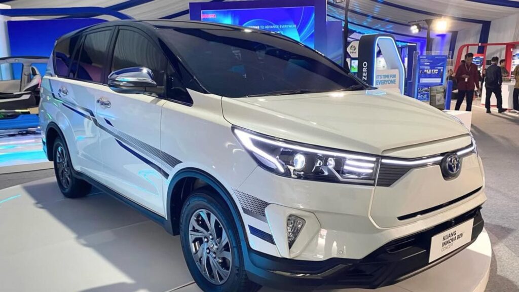 Toyota Presents Innova Crysta Electric, 59.3 KWH Battery, Know Specifications