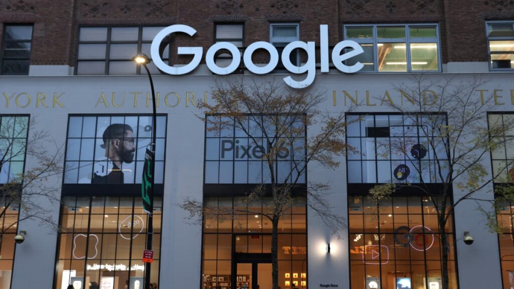 Google prepaering to open first store in India outside America, company exploring locations in New Delhi and Mumbai